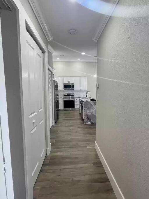 Villa Alluring Luxury Oasis, Modern Comfort & Relaxation Wellington