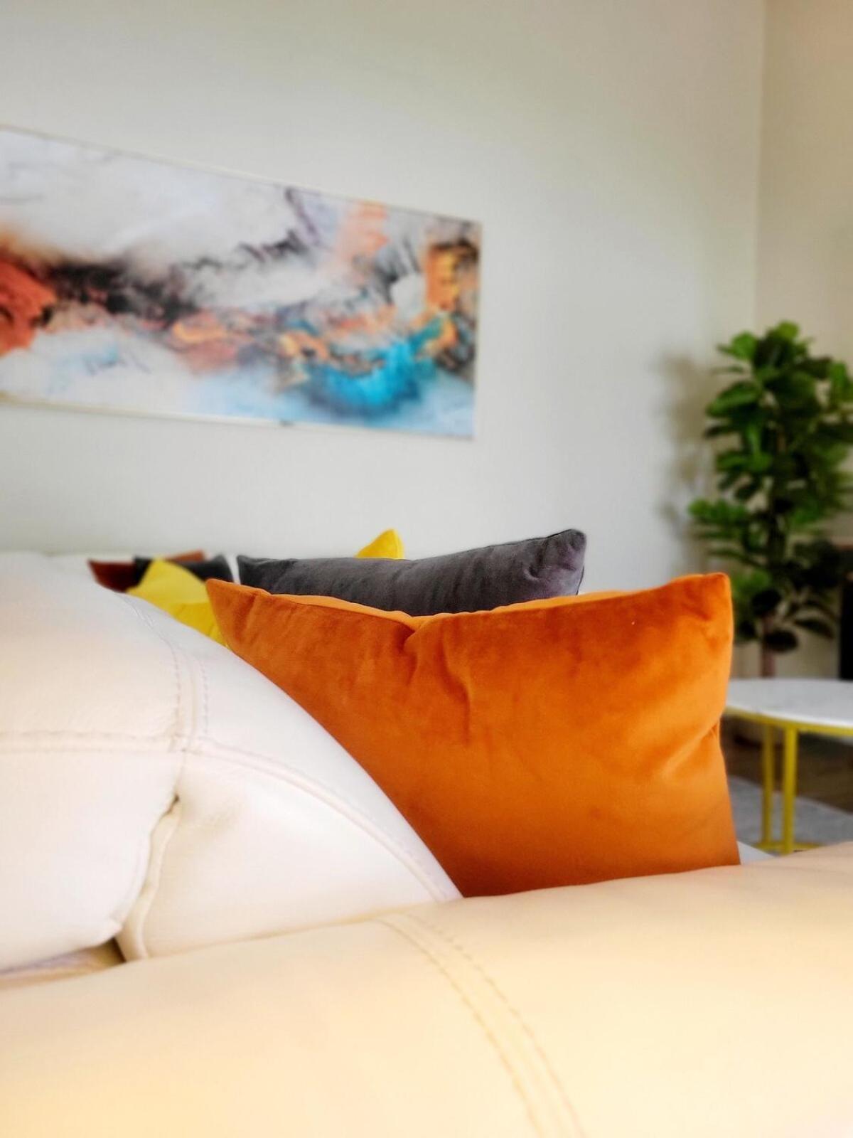 Villa Alluring Luxury Oasis, Modern Comfort & Relaxation